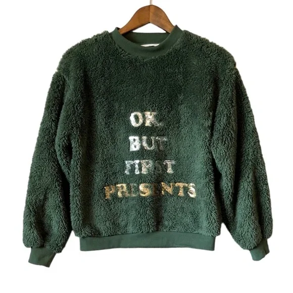 ✨$8 CLEAR-OUT✨ Bluenotes Sherpa Christmas Holiday Ok But First Presents Sweater - Picture 12 of 12